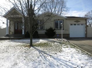 4 E Susan St, Hazlet, NJ 07730