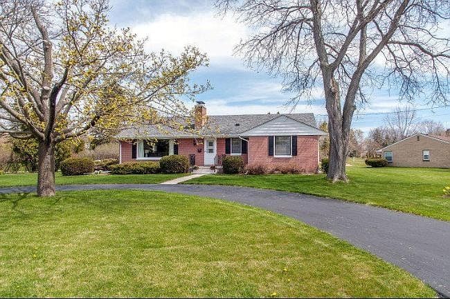 1st image of 220 Madero Dr