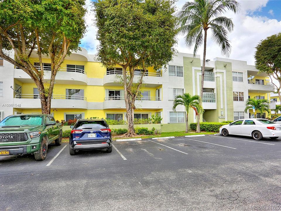 1st image of 10795 SW 108th Ave APT 205