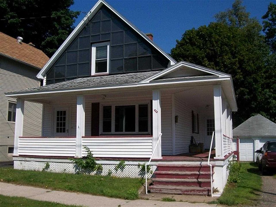 1st image of 412 W Crescent St