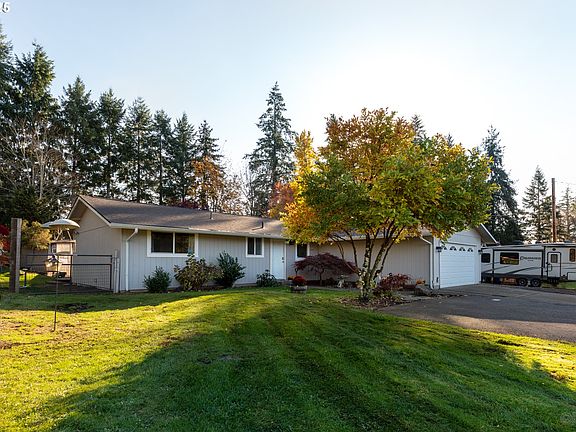 3rd image of 17000 SE Forest Hill Dr