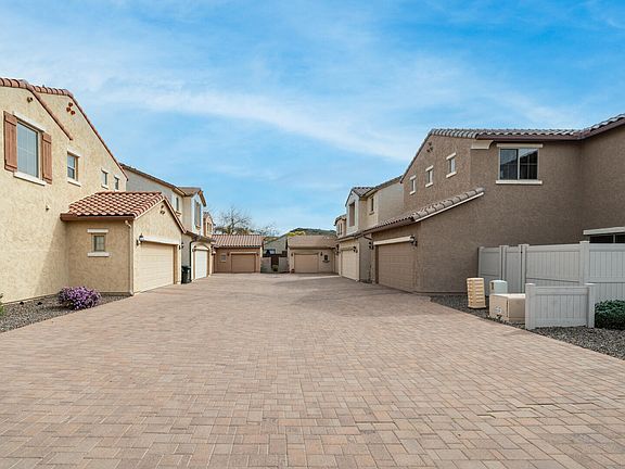 4th image of 26713 N BABBLING BROOK Drive