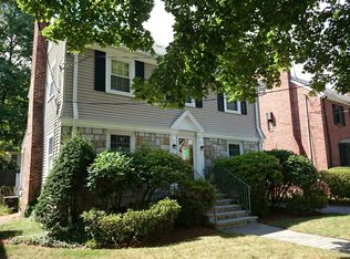 126 Bonad Rd, Brookline, MA 02467