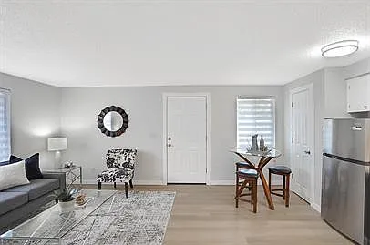 2319 Lee St SE — Photo 10