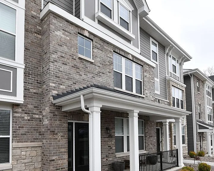 11217 Talamore Cir #5 — Photo 3