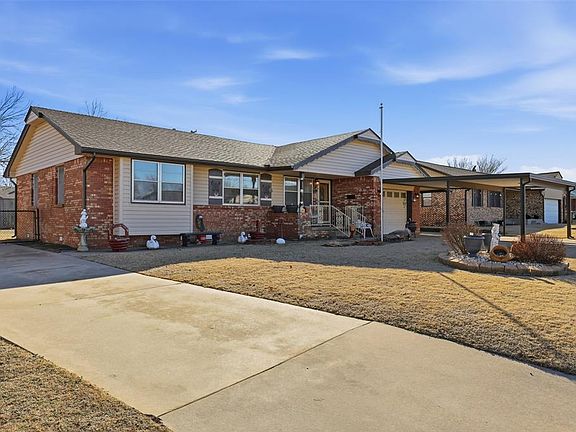 2nd image of 616 Kingston Dr