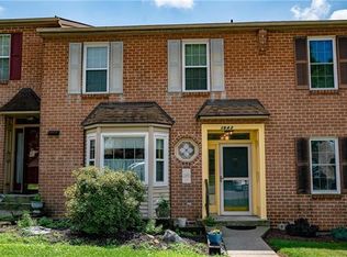 1942 Alberta Dr, Whitehall, PA 18052