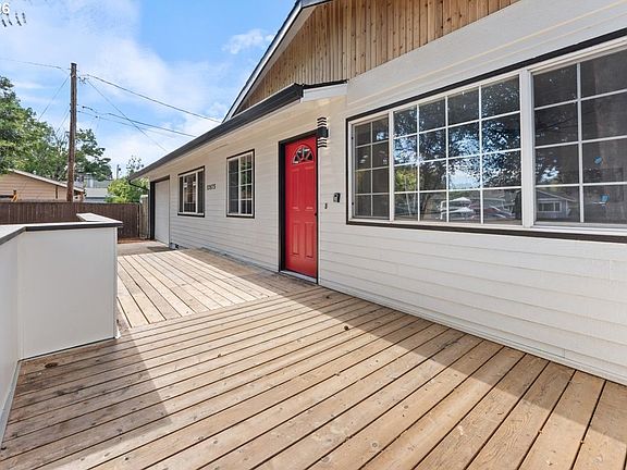 5th image of 12875 SW Dale Cir