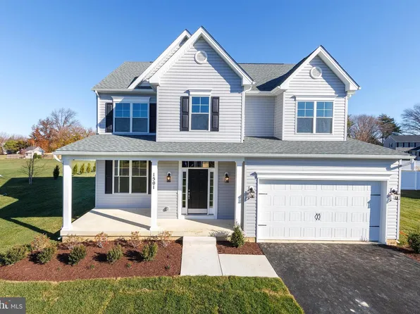 303 Queen Anne Club Dr, Stevensville, MD 21666