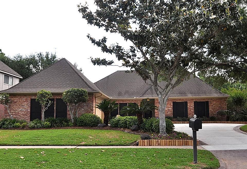 2nd image of 4005 Greenbriar Dr