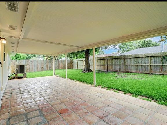 4th image of 2821 Woodhall Ct
