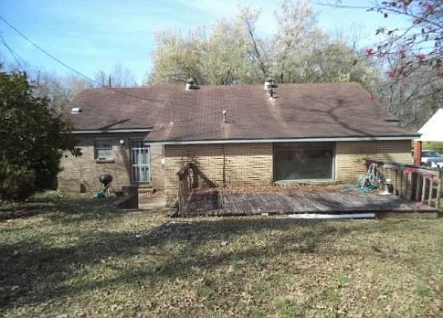 Rear view/deck/patio