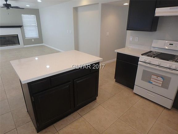 5th image of 8421 Gillette St