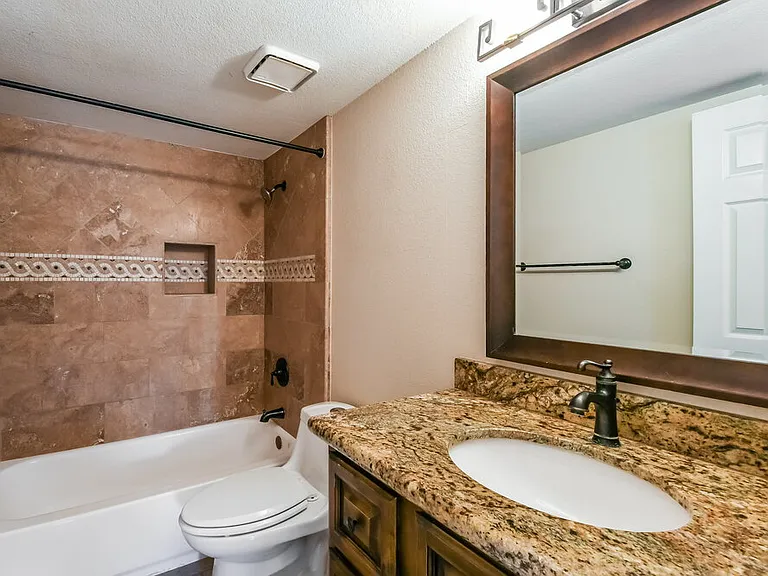 1522 W Del Rio St — Photo 16