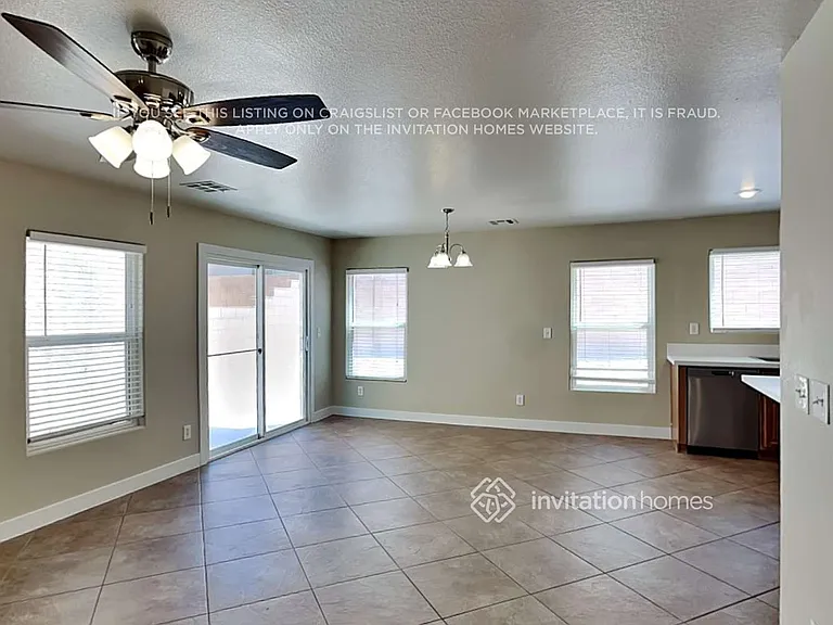 133 Gilliflower Ave — Photo 5