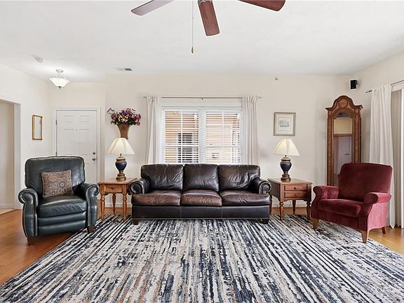 5th image of 8305 N View Blvd