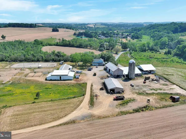 810 Drake Rd, Mohrsville, PA 19541