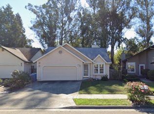 5082 Charmian Dr, Santa Rosa, CA 95409