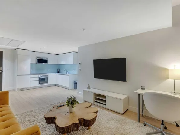 1188 N 3rd St SE #3505, Calgary, AB T2G 1H8