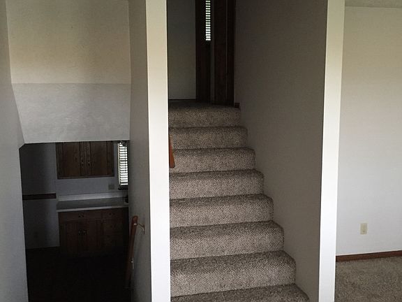 2nd image of 601 S Clay St
