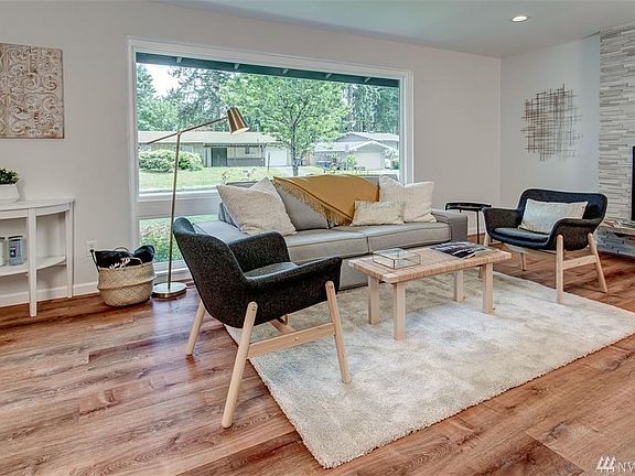 5th image of 1523 168th Ave NE
