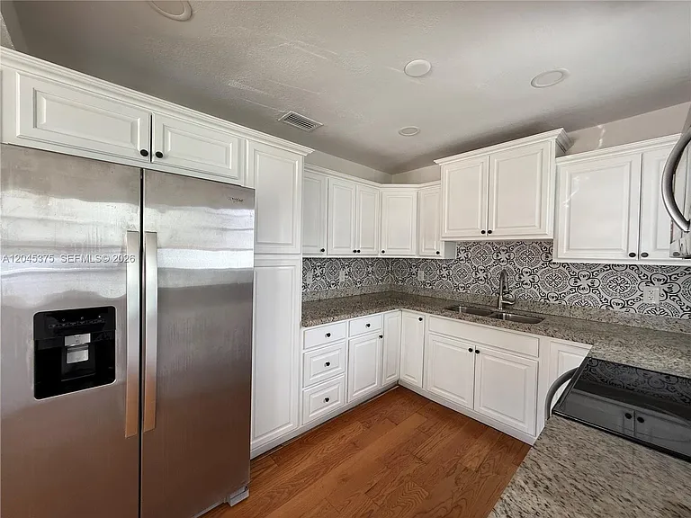 3500 SW 87th Pl — Photo 6