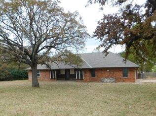 329 Atchley Dr, Edmond, OK 73034