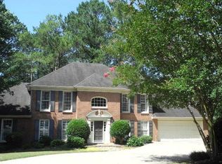 410 Fallen Leaf Ln, Roswell, GA 30075