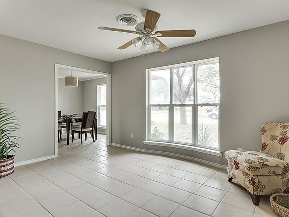 5th image of 1521 Wisteria Ave