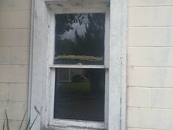 3rd image of 153 Nesmith Ave