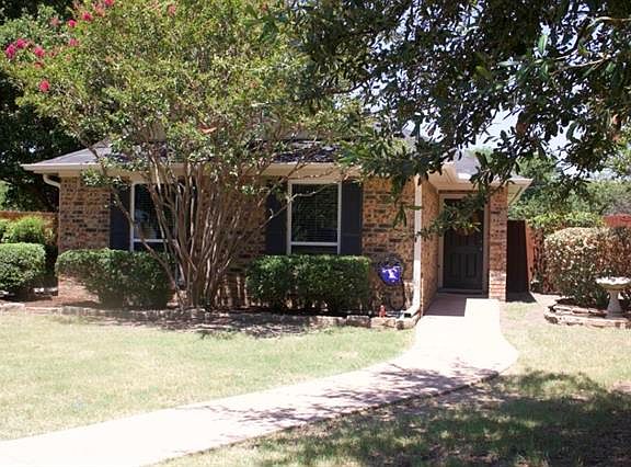2nd image of 514 E Stone Cir