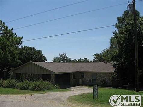 2nd image of 1409 Caddo Peak Trl