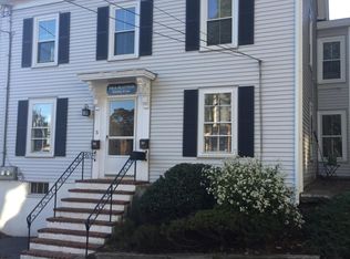 5 Spring St, Marblehead, MA 01945