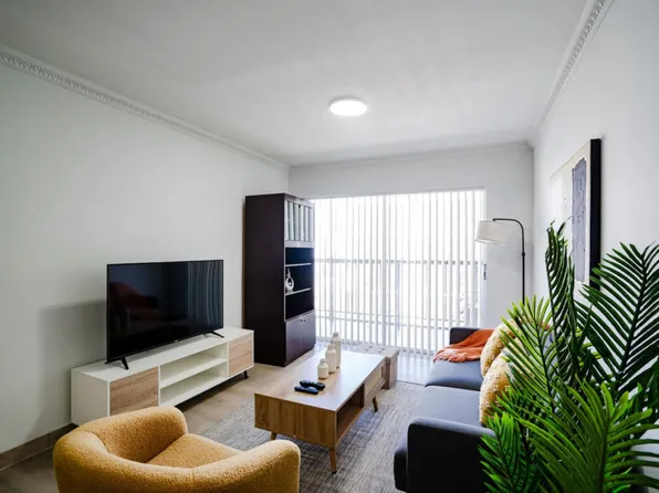 (undisclosed Address), North Miami Beach, FL 33160