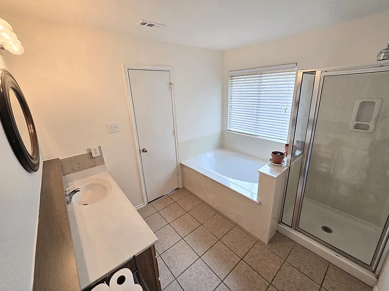 3915 Arrowwood Bnd — Photo 14