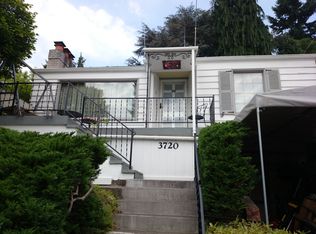 3720 SW Barton St, Seattle, WA 98126