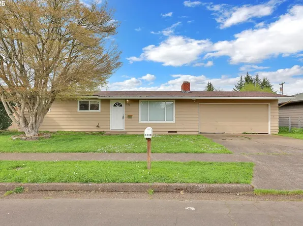 1138 W 7th Pl, Junction City, OR 97448