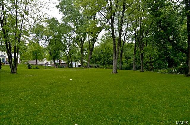 2nd image of 4883 Theiss Rd