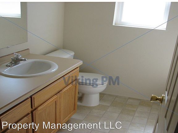 5th image of 2435 NE Jackalope Ct