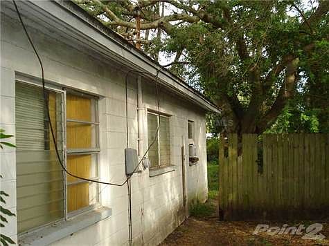 3rd image of 3313 W Iowa Ave