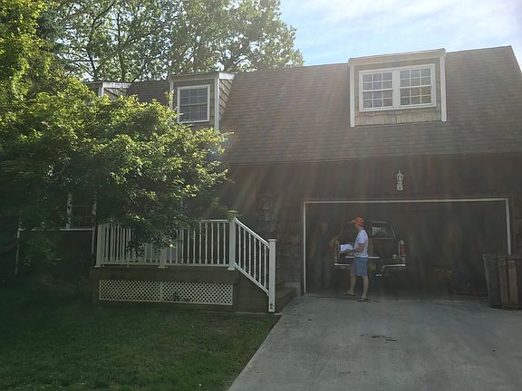 Front view with garage