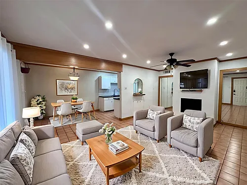 505 W 7th St #120 Photo 1