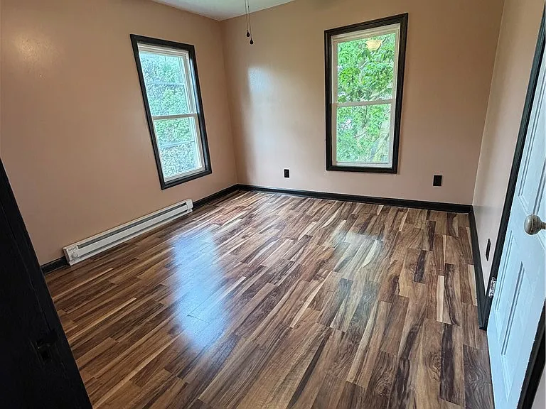 210 W Oak Orchard St — Photo 11