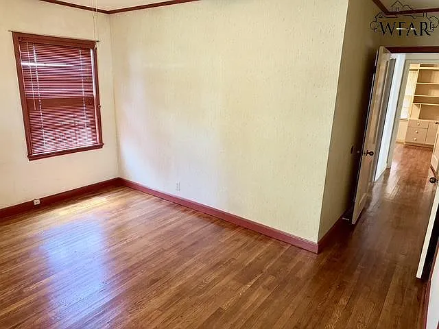 1652 Dayton Ave — Photo 9