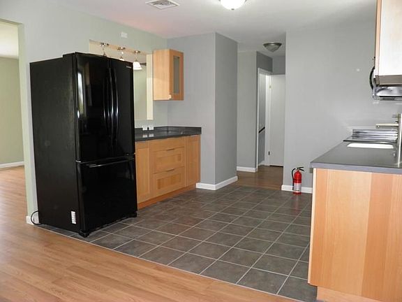 Kitch twrds Fridge &amp;amp; Ent