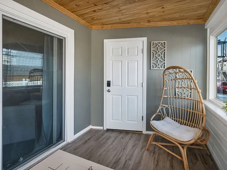 Reading Area