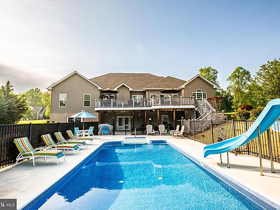 Entertain All Summer!