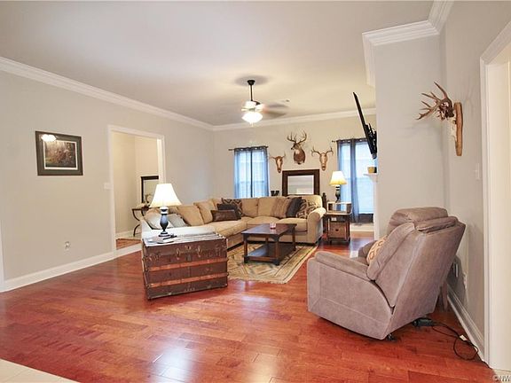 2nd image of 1572 Riverview Ln