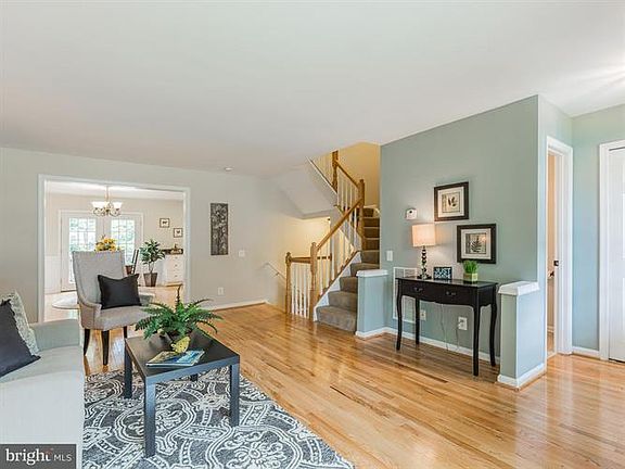 4th image of 11555 Bertram St