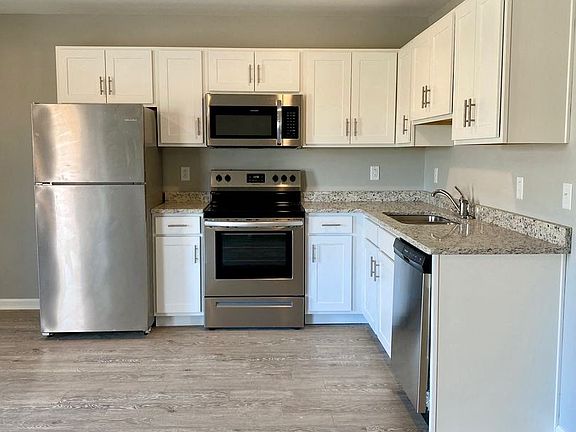 3rd image of 161-167 S Killarney Ln #167-05